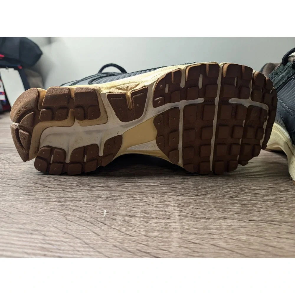 Nike Zoom Vomero 5 Black Sesame White FD0533-010 Women's Size 5.5 Shoes‎
